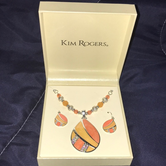 NIB Jewelry Set - Picture 1 of 3